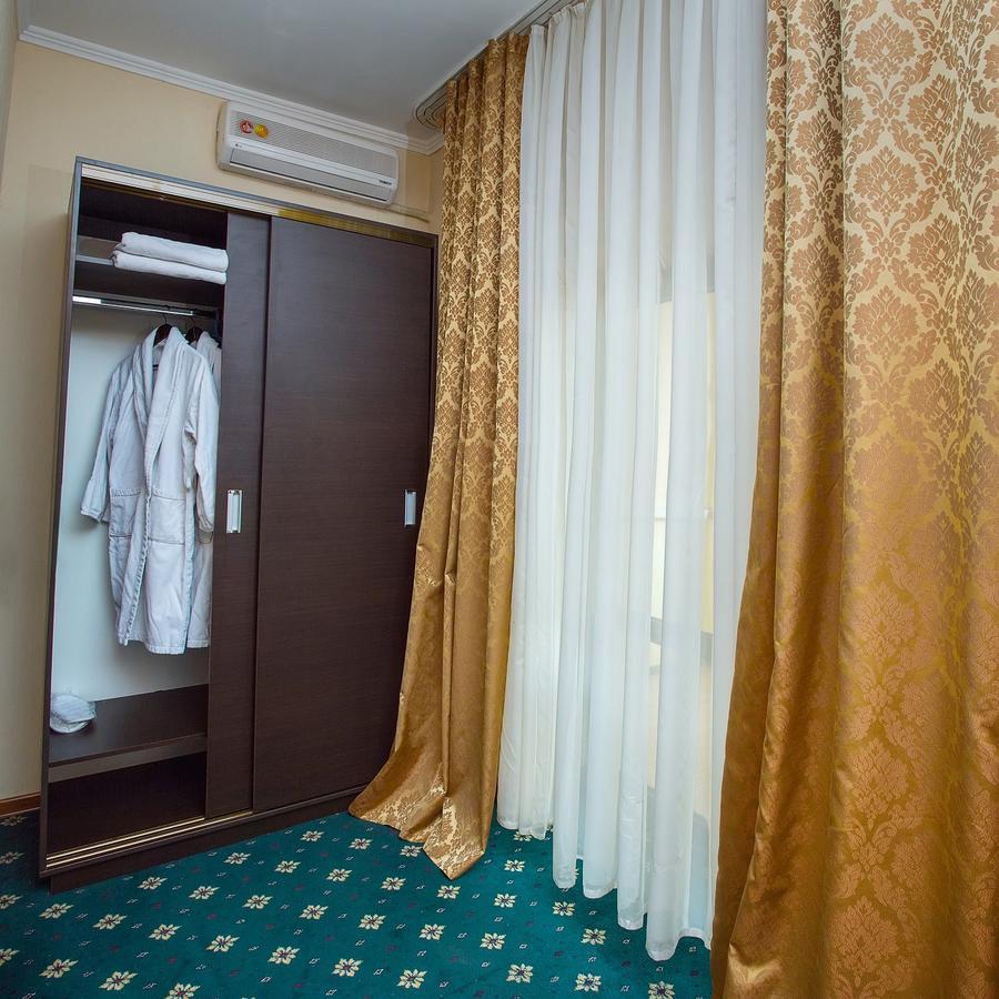 Stary Melnik Hotel Almaty Eksteriør billede