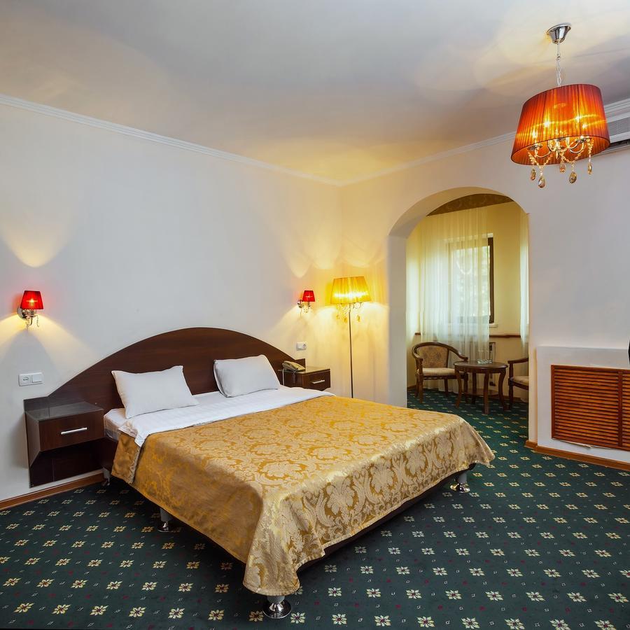 Stary Melnik Hotel Almaty Eksteriør billede